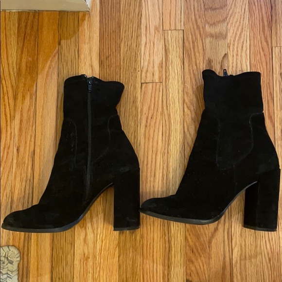 Chinese Laundry black suede booties - Picture 3 of 3